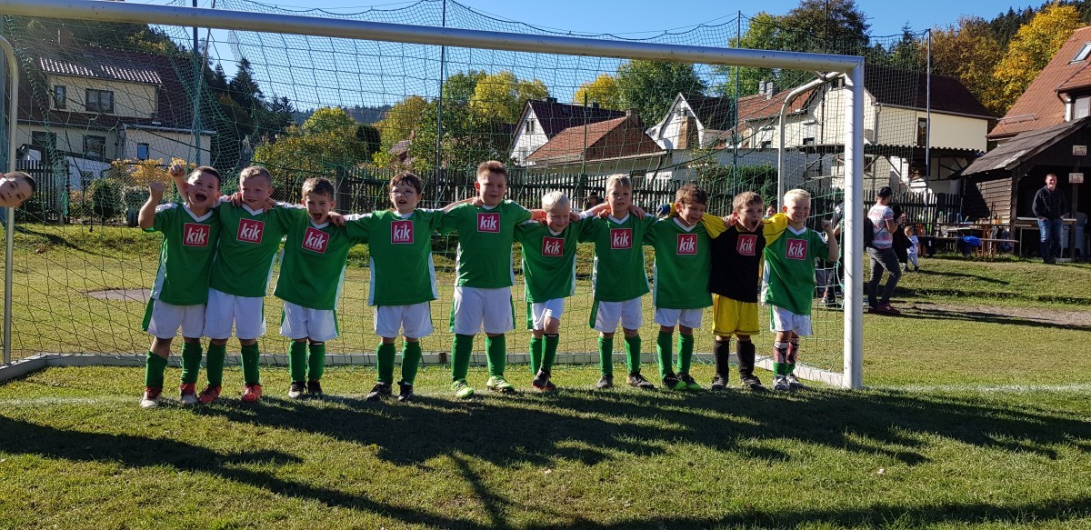 F-Junioren siegen beim Fair-Play-Heimturnier